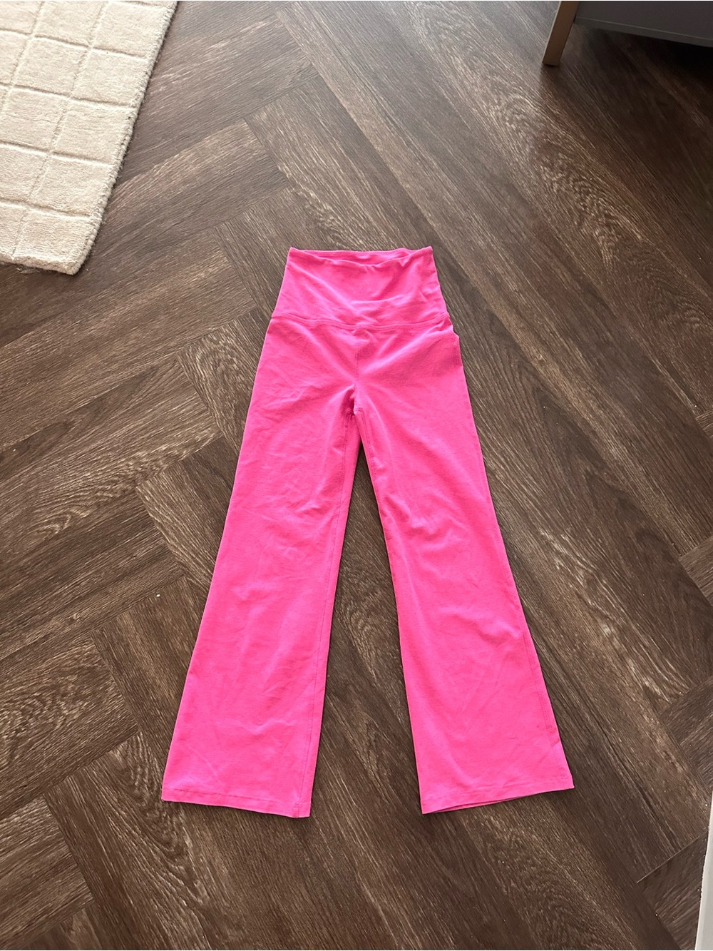 Beyond Yoga Pink Cropped Flare Leggings